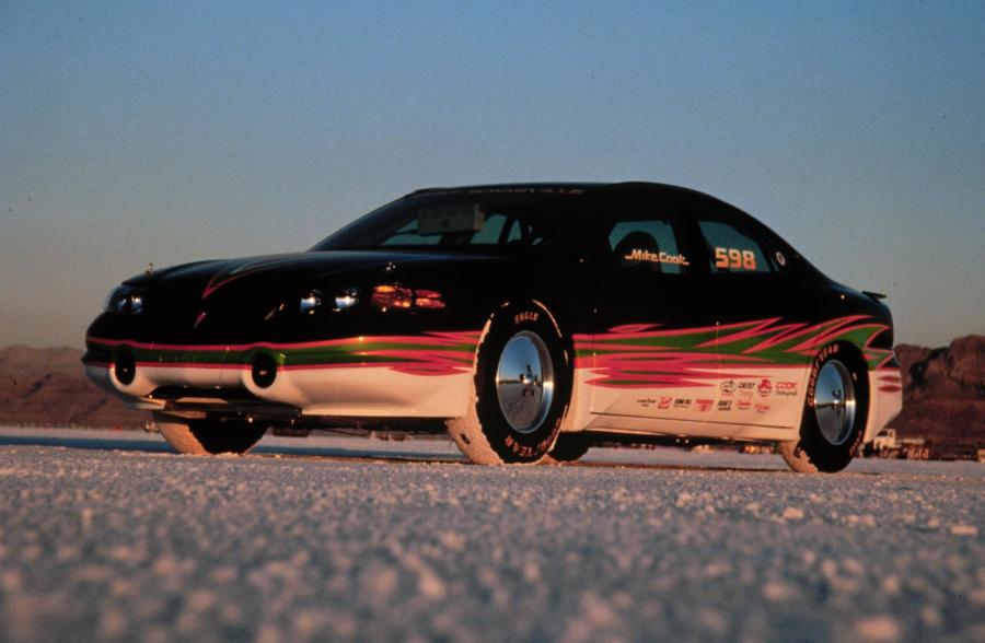  Pontiac Bonneville Salt Flats Racer 2000 года  (фото 5 из 6)